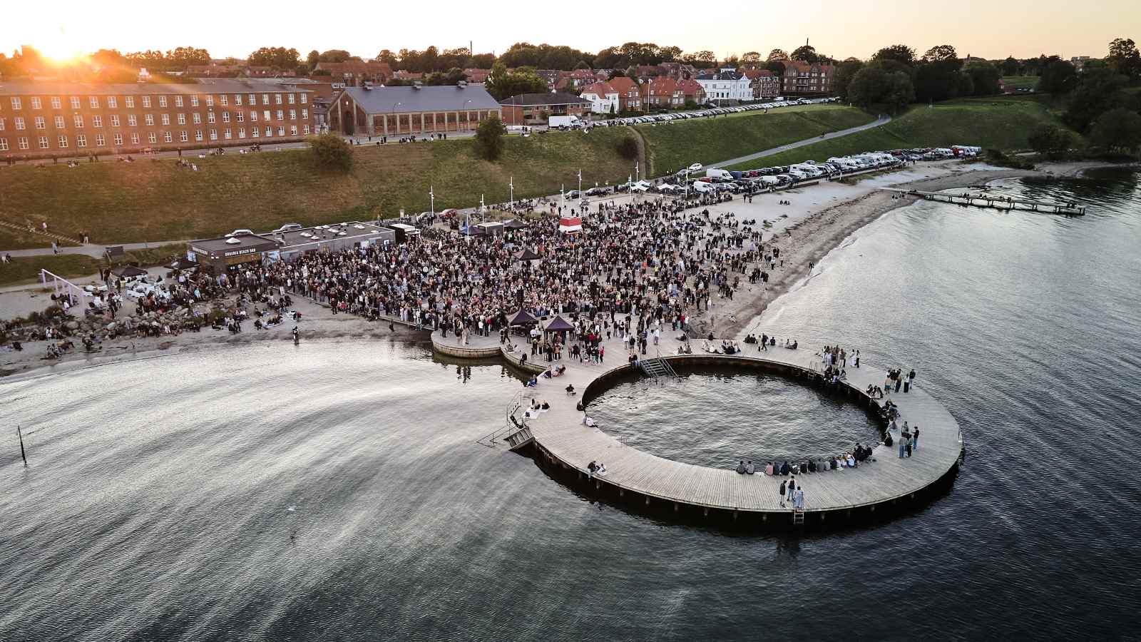 Koncerter på Cirkelbroen på Østerstrand i Fredericia